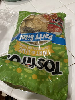 تقرير سلامة الغذاء للمستهلك Walmart Supercenter, East Floral Avenue, Selma, CA, USA I purchased hint of lime Tostitos tortilla c... صورة فوتوغرافية #2