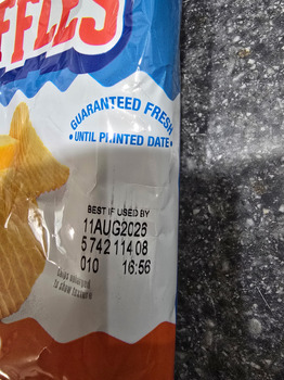مراجعة المستهلك - سلامة الغذاء Ruffles, Walgreens, Cleveland, OH 44107, USA Approximately an hour after eating, I projectile vomite... صورة فوتوغرافية #2