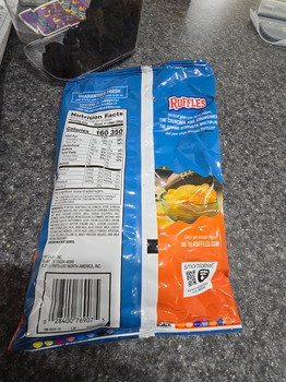 مراجعة المستهلك - سلامة الغذاء Ruffles, Walgreens, Cleveland, OH 44107, USA Approximately an hour after eating, I projectile vomite... صورة فوتوغرافية #3