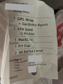 مراجعة المستهلك - سلامة الغذاء Chick-fil-A, Kuykendahl Road, Tomball, TX, USA Daughter and I ordered 2 different items.  I ordered... صورة فوتوغرافية #2