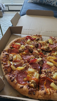 消费者评论 - 食品安全 Domino's Pizza, Trunk Road, Sault Ste. Marie, ON, Canada I was poisoned by Dominio's pizza im in my... 照片 #2