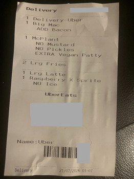 消费者评论 - 食品安全 McDonalds Belle Vale, Childwall Valley Road, Liverpool, UK I ate a McPlant meal from  McDonalds from... 照片 #4