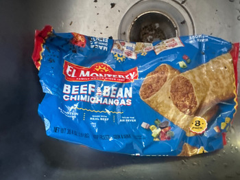 Avis du consommateur - Sécurité alimentaire Grocery Outlet, Oregon 62, White City, OR, USA El Monterey frozen chimichangas and burritos. I have... photo #3