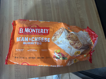 Avis du consommateur - Sécurité alimentaire Grocery Outlet, Oregon 62, White City, OR, USA El Monterey frozen chimichangas and burritos. I have... photo #4