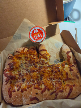 Avaliação do consumidor - Segurança alimentar Marco's Pizza, North Carolina 73, Denver, NC, USA Me and my fiance ordered from Marco's for the firs... foto #2