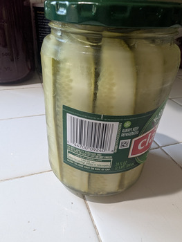消费者食品安全报告 Target, North Perris Boulevard, Perris, CA, USA The pickles tasted like straight crushed Xanax very... 照片 #2