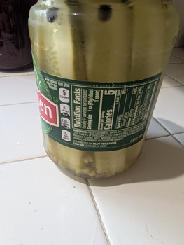 消费者食品安全报告 Target, North Perris Boulevard, Perris, CA, USA The pickles tasted like straight crushed Xanax very... 照片 #3