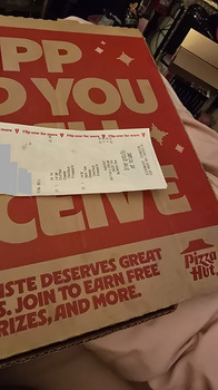 Avis du consommateur - Sécurité alimentaire Pizza Hut, Northeast 181st Avenue, Portland, OR, USA On 9/22 I purchased pizza from pizza hut I,  my... photo #2