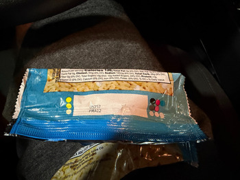 Reseña del consumidor - Seguridad alimentaria Safeway, Burke Centre Parkway, Burke, VA, USA Bought Homestyle Rice Krispie Treat Main brand not sto... foto #2