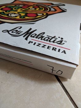 Consumer Review - Food Safety Lou Malnati's Pizzeria - Carry Out, 75th Street, Downers Grove, IL, USA Ordered the Lou's Favorite w... photo #1