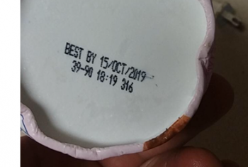 Reseña del consumidor - Seguridad alimentaria Safeway, Honoapiilani Highway, Lahaina, HI, USA Purchased "Baskin Robbins Pistachio Almond Ice Cream... foto #2