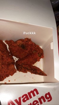 Consumer Review - Food Safety McDonald's Kelana Jaya, Selangor, Malaysia I ate the 3x spicy chicken that was newly released and me... photo #2