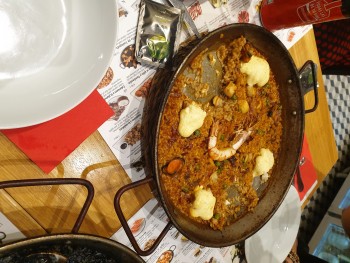 Consumer Review - Food Safety Paellas and Tapas Paelleria, Carrer del Cardenal Casañas, Barcelona, Spain We just arrived to Barcel... photo #2