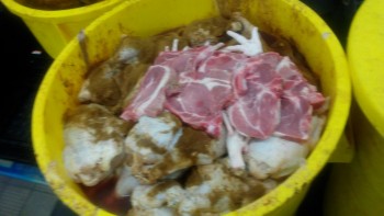 Informe de seguridad alimentaria del consumidor Walmart Supercenter, Lapalco Boulevard, Marrero, LA, USA The meat department is completely hazardous... foto #33