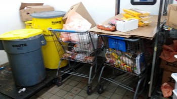 Informe de seguridad alimentaria del consumidor Walmart Supercenter, Lapalco Boulevard, Marrero, LA, USA The meat department is completely hazardous... foto #43