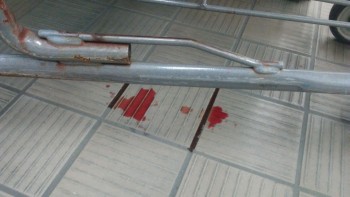 Informe de seguridad alimentaria del consumidor Walmart Supercenter, Lapalco Boulevard, Marrero, LA, USA The meat department is completely hazardous... foto #53