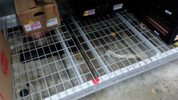 Informe de seguridad alimentaria del consumidor Walmart Supercenter, Lapalco Boulevard, Marrero, LA, USA The meat department is completely hazardous... foto #78