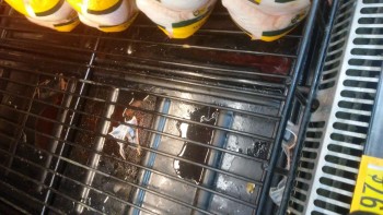 Informe de seguridad alimentaria del consumidor Walmart Supercenter, Lapalco Boulevard, Marrero, LA, USA The meat department is completely hazardous... foto #168