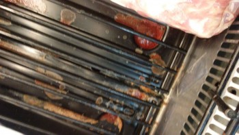 Informe de seguridad alimentaria del consumidor Walmart Supercenter, Lapalco Boulevard, Marrero, LA, USA The meat department is completely hazardous... foto #183