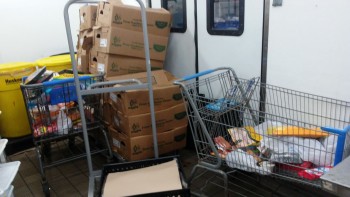 Informe de seguridad alimentaria del consumidor Walmart Supercenter, Lapalco Boulevard, Marrero, LA, USA The meat department is completely hazardous... foto #191