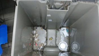 Informe de seguridad alimentaria del consumidor Walmart Supercenter, Lapalco Boulevard, Marrero, LA, USA The meat department is completely hazardous... foto #350