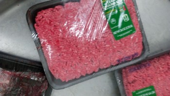 Informe de seguridad alimentaria del consumidor Walmart Supercenter, Lapalco Boulevard, Marrero, LA, USA The meat department is completely hazardous... foto #132