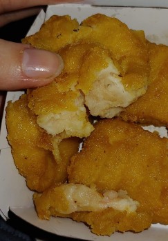 Consumer Food Safety Report McDonald's, Dorchester Road, Summerville, SC, USA guess its nice to give a 2 year old RAW chicken nu... photo #1