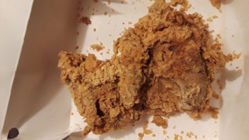 Avis du consommateur - Sécurité alimentaire Popeyes Louisiana Kitchen, 10132 San Jose Blvd, Jacksonville, FL 32257, USA I ordered a 12 piece dar... photo #2