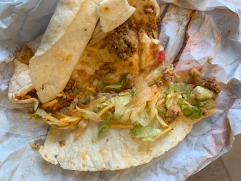 Verbraucherbewertung – Lebensmittelsicherheit Taco Bell, Peninsula Boulevard, Hempstead, NY, USA 245pm is when i got the food my 3 year old compla... Foto #2