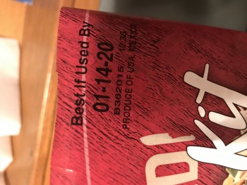 消费者评论 - 食品安全 Hy-Vee, North Ankeny Boulevard, Ankeny, IA, USA Dole Cheddar Chipotle Salad. My son and I both ate t... 照片 #2