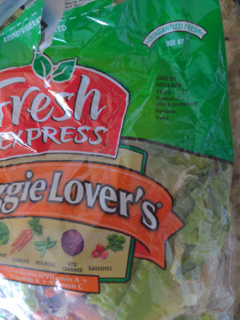 Consumer Review - Food Safety Hello Fresh, Toms River, NJ, USA I ate Pasta Parmesan and a Fresh Express Veggie Lovers salad mix mi... photo #2