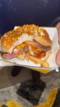 Consumer Review - Food Safety McDonald's Ashton-Under-Lyne, 49 Warrington St, Ashton-under-Lyne OL6 7JG, United Kingdom I went the... photo #1