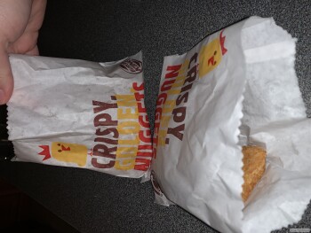 مراجعة المستهلك - سلامة الغذاء Burger King, South 25th Street, Easton, PA, USA My family and I ate chicken and fries from there, an... صورة فوتوغرافية #3