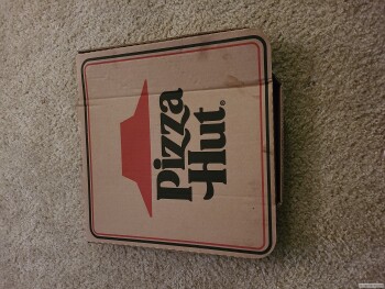 Consumer Review - Food Safety Pizza Hut, Four Seasons Shopping Center, Chesterfield, MO, USA pizza and boneless wings only me. Ord... photo #2