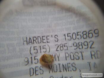 Avis du consommateur - Sécurité alimentaire Hardee's, Army Post Road, Des Moines, IA, USA Foreign objects in coffee, have been sicks for days wi... photo #4