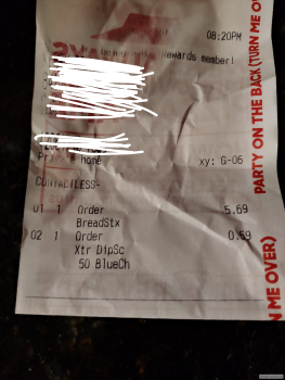 مراجعة المستهلك - سلامة الغذاء Pizza Hut, Highway 99, Edmonds, WA, USA I decided to try bleu cheese dipping sauce with bread sticks... صورة فوتوغرافية #1