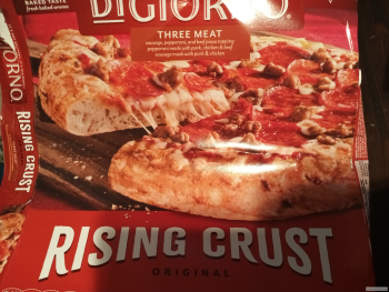 Avaliação do consumidor - Segurança alimentar DiGiorno Pizza, Walmart Supercenter, 1215 E 16th Ave, Cordele, GA 31015, United States DiGiorno Pizz... foto #2