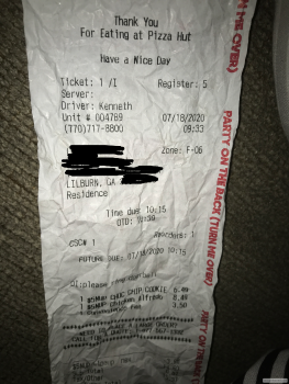 Consumer Review - Food Safety Pizza Hut, 4230 Lawrenceville Hwy, Lilburn, GA, USA Not sure I ordered chicken Alfredo & a giant cho... photo #3