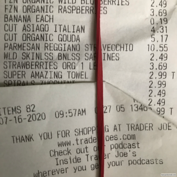 Avaliação do consumidor - Segurança alimentar Trader Joe's, Red Fox Road, Shoreview, MN, USA Not sure, but possible organic strawberries. Nausea w... foto #2