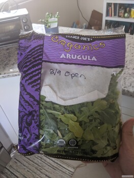 消费者评论 - 食品安全 Trader Joe's, River Road, Edgewater, NJ, USA Arugula Vomiting occurred on 2 separate occasions about... 照片 #2