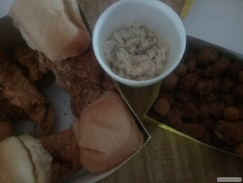 Reseña del consumidor - Seguridad alimentaria Chicken Express, Flat Creek Road, Athens, TX, USA Not sure if it was the chicken or okra My husband... foto #2