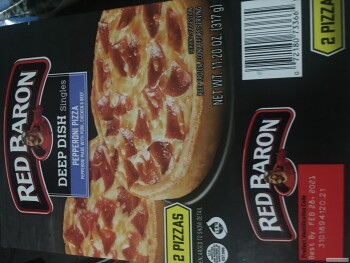 Avis du consommateur - Sécurité alimentaire GIANT Food Stores, North 5th Street Highway, Temple, PA, USA I bought 2 boxes of Red Baron deep dish... photo #2
