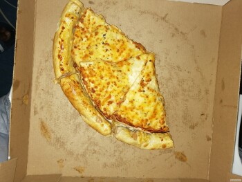 مراجعة المستهلك - سلامة الغذاء Debonairs Pizza, Victoria Road, Woodstock, Cape Town, South Africa Half and half cram decker pizza A... صورة فوتوغرافية #3
