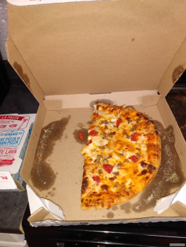 Avis du consommateur - Sécurité alimentaire Domino's Pizza, 1006 N Main St, Anderson, SC 29621, USA We order ed and had delivered the new cheese... photo #2