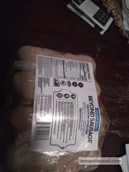 Verbraucherbewertung – Lebensmittelsicherheit Sprouts Farmers Market, North 2nd Street, El Cajon, CA, USA Beyond Meat Italian Sausage (was sick fo... Foto #2