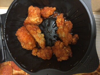 مراجعة المستهلك - سلامة الغذاء Pizza Hut, North Garey Avenue, Pomona, CA, USA Pizza or chicken from there  Nausea diarrhea un contr... صورة فوتوغرافية #2