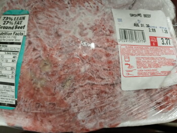 消费者评论 - 食品安全 Save A Lot, East 6th Street, Franklin, OH, USA Bad hamburger being sold on shelf's there Started coo... 照片 #3