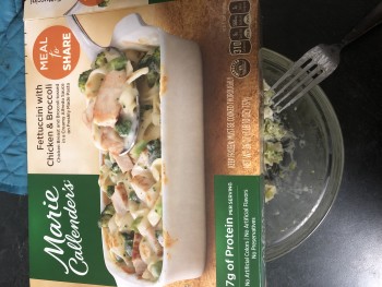 消费者评论 - 食品安全 Kroger, West 71st Street, Indianapolis, IN, USA Marie Calendar pasta meal. Maggots found after consu... 照片 #3