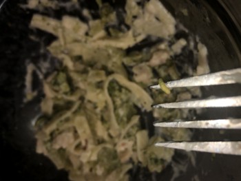 消费者评论 - 食品安全 Kroger, West 71st Street, Indianapolis, IN, USA Marie Calendar pasta meal. Maggots found after consu... 照片 #5