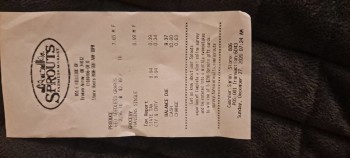 Reseña del consumidor - Seguridad alimentaria Red Grapes, Sprouts Farmers Market, East Hillside Drive, Broken Arrow, OK, USA Grapes covered in mol... foto #5